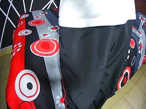 HouseOfHeat online show from November 24, 1:33 pm