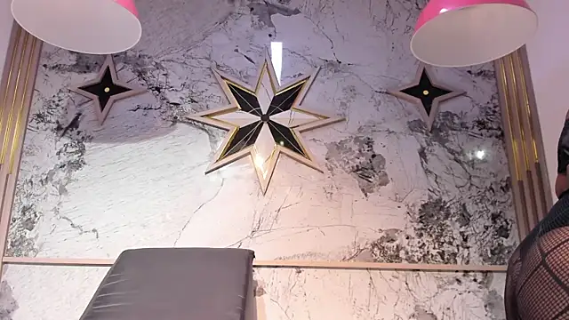 Snapshot of ZoeCollin chatting on February 12, 7:42 pm ZoeCollin online show from February 12, 7:42 pm