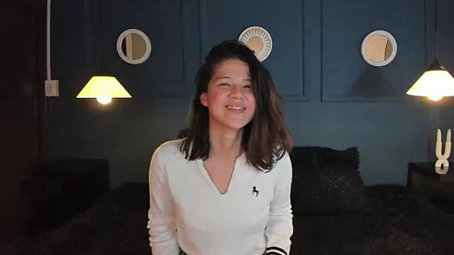 Skyy bloom online show from March 4, 12:11 pm