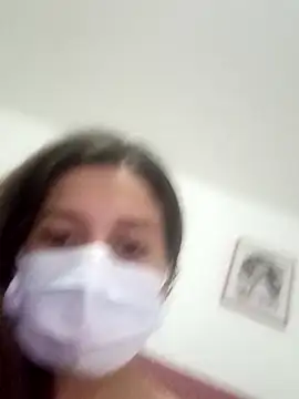 Snapshot of dulcecielo_ chatting on January 6, 10:12 pm dulcecielo online show from January 6, 10:12 pm