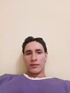 Snapshot of rolan2345 chatting on August 10, 6:28 am rolan2345 online show from August 10, 6:28 am