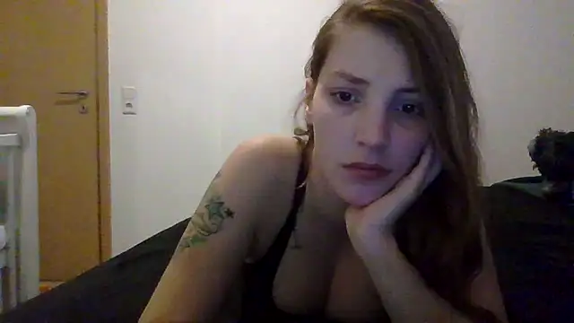 hope23lexi online show from December 4, 9:51 am