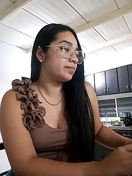 Snapshot of _Samantha_xxxx chatting on December 4, 1:15 am Samantha xxxx online show from December 4, 1:15 am