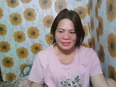 Smilinglovely online show from January 6, 1:04 pm