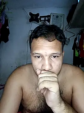 Snapshot of arnoldtu chatting on November 23, 8:30 pm arnoldtu online show from November 23, 8:30 pm