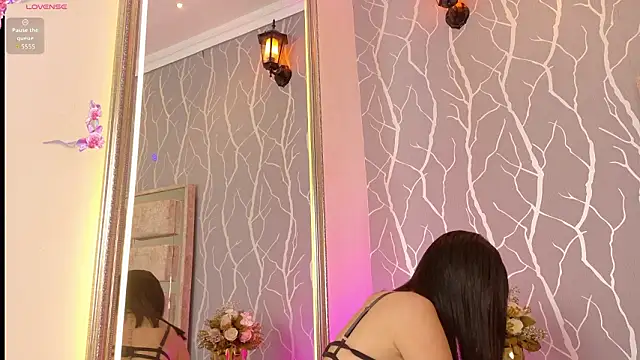 Julia rivers online show from February 4, 1:17 pm