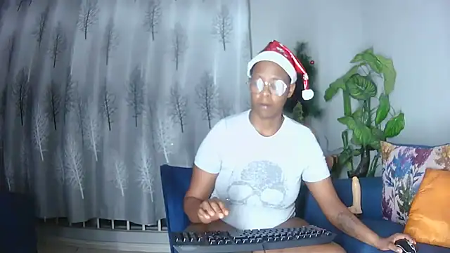 SexyCurves9 online show from December 20, 8:16 pm