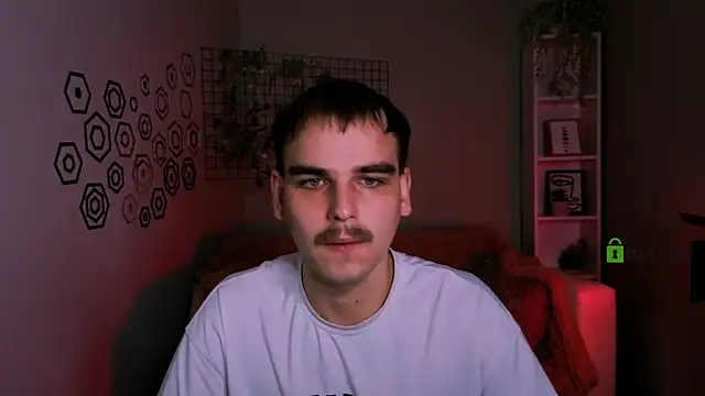 oliver hill online show from November 26, 8:10 pm