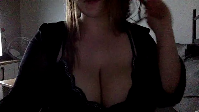 Blue-Coxy online show from December 15, 10:03 pm