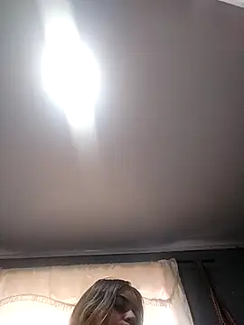 Snapshot of sexy_aurora_ourdoors chatting on November 25, 2:39 pm sexy aurora ourdoors online show from November 25, 2:39 pm