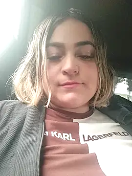 Snapshot of sexy_aurora_ourdoors chatting on November 28, 3:25 pm sexy aurora ourdoors online show from November 28, 3:25 pm