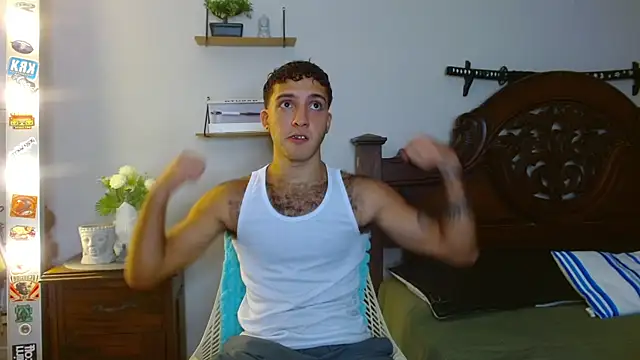 Snapshot of oceanboy_vibe chatting on November 27, 1:18 am oceanboy vibe online show from November 27, 1:18 am