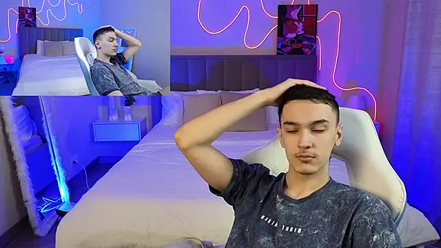 MoonlinSkinn online show from February 19, 1:01 am