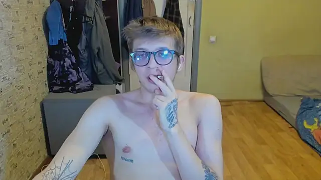 Snapshot of themortydaglish chatting on July 5, 9:00 pm themortydaglish online show from July 5, 9:00 pm