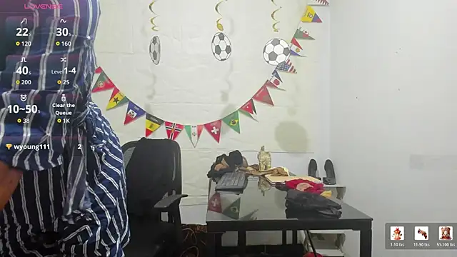 Snapshot of Miss_clarepocahose chatting on June 25, 1:38 am Miss clarepocahose online show from June 25, 1:38 am