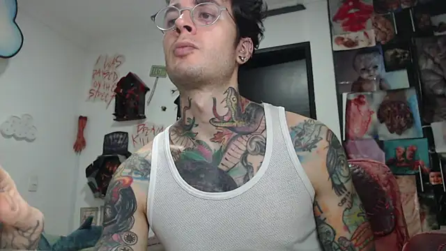 CryBoy13 online show from December 1, 3:55 am