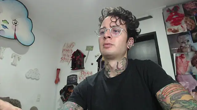 CryBoy13 online show from December 1, 11:21 pm