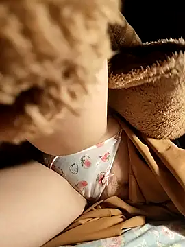 LianLaz online show from November 28, 10:01 pm