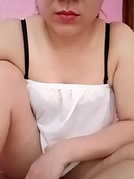 Lily-ross22 online show from April 15, 8:43 am