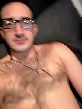 MichaelTyn63358 online show from January 12, 5:56 am