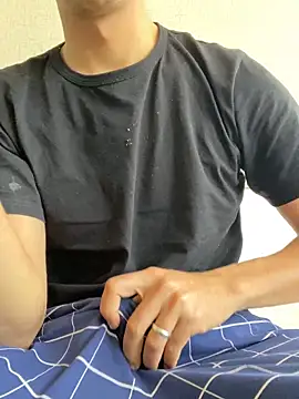 Kralenes2133 online show from November 28, 8:17 am