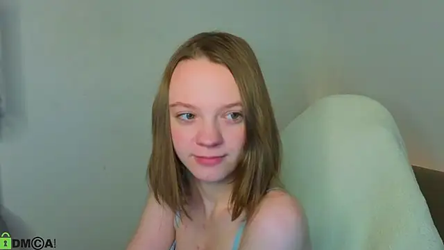Olivia Riesz online show from March 13, 1:12 am