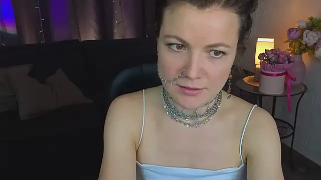 Marla Bri online show from November 28, 1:36 pm