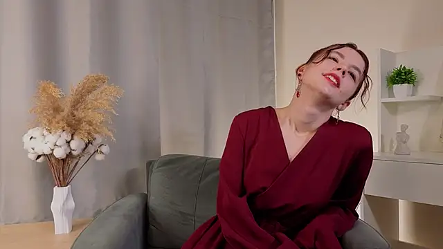 SharaSauer online show from November 28, 2:25 am