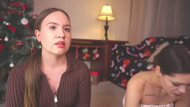 VirginiaRowe online show from December 16, 2:33 pm