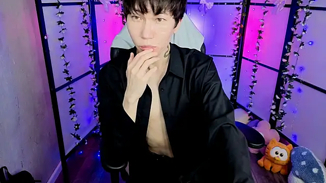 YugoAsian online show from December 3, 8:40 pm