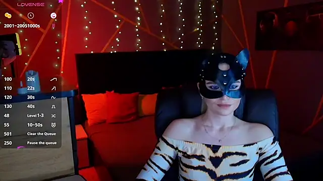  Sweet  Cat  online show from April 2, 11:19 am