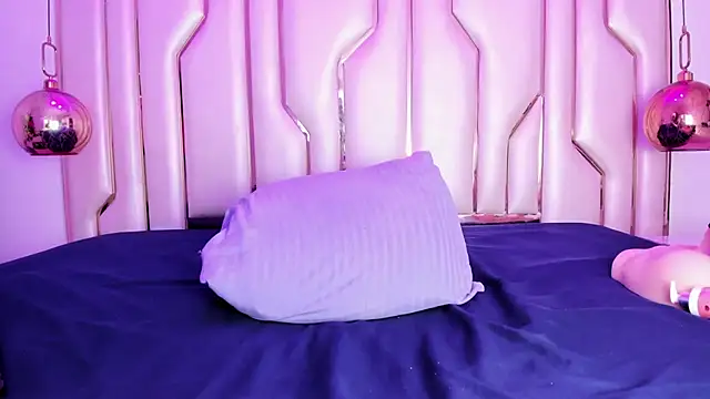 IrisHerrera  online show from March 23, 2:26 am