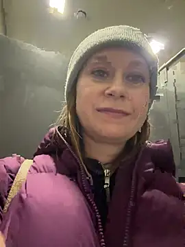 Brooke lover online show from February 26, 7:07 am