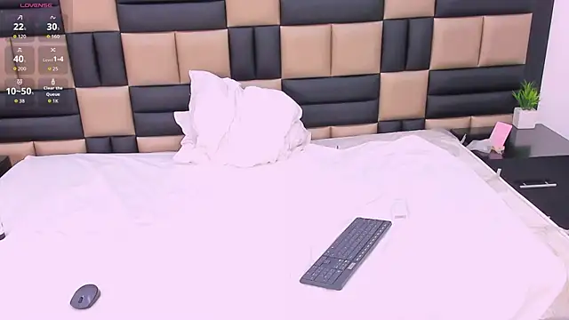 JessicaBosch online show from December 13, 7:53 pm