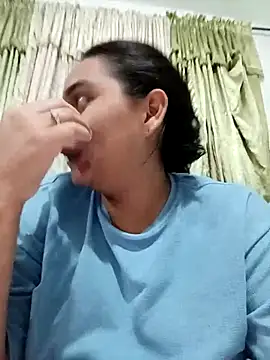 culona2417 online show from December 19, 6:42 am