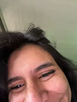 SaraAndrade  online show from March 24, 10:15 pm