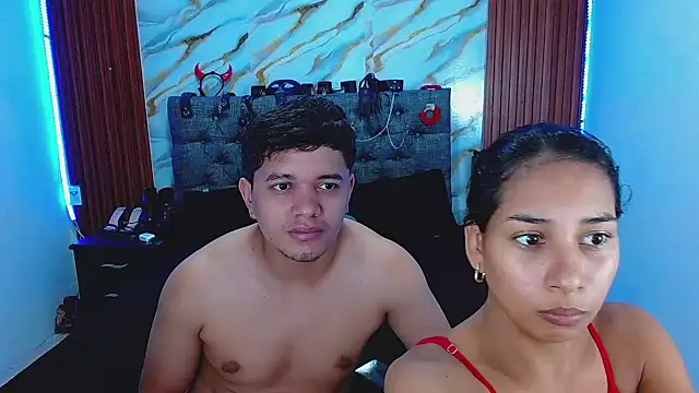 Snapshot of Meryandcris chatting on February 24, 7:50 am Meryandcris online show from February 24, 7:50 am