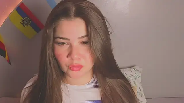 Snapshot of amyvans_ chatting on July 4, 8:59 pm amyvans online show from July 4, 8:59 pm