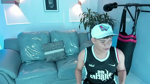 Paul 27  online show from December 2, 3:12 am