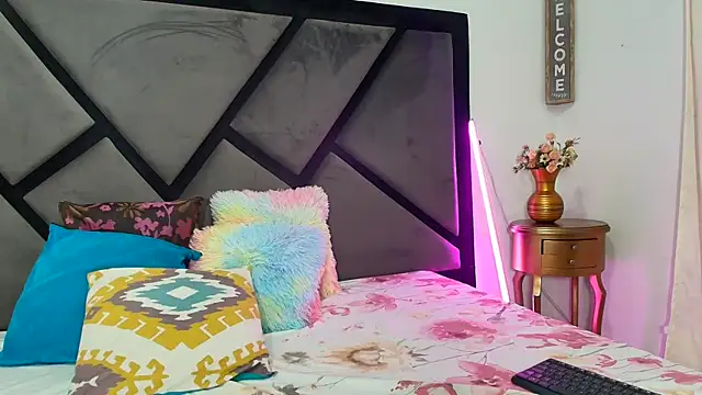 TashaNaughty4u online show from December 4, 12:14 pm