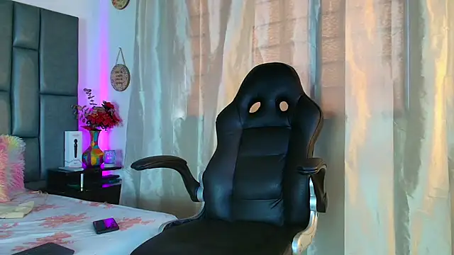 TashaNaughty4u online show from April 10, 8:02 pm