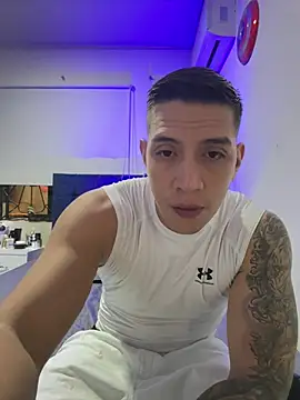 OliverWest04 online show from April 16, 8:53 pm