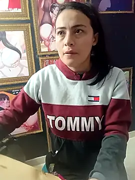 Snapshot of Paige_Turner_ chatting on November 27, 11:34 am Paige Turner online show from November 27, 11:34 am