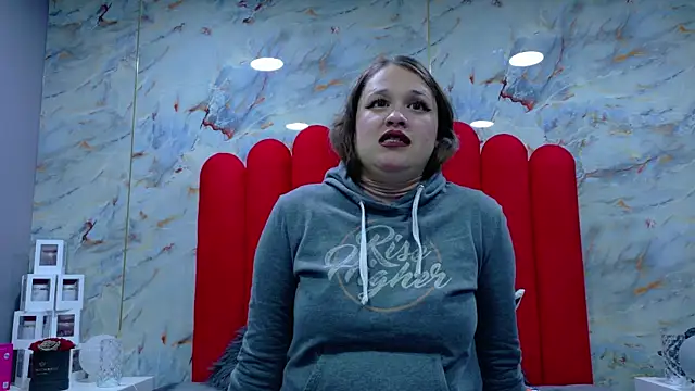 MillyWhrite online show from March 7, 3:42 pm