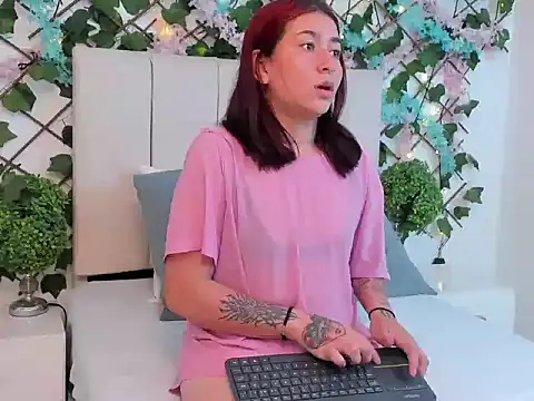 CharlotteBlossom online show from November 29, 8:01 pm