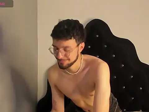 JonnyGreey online show from December 4, 8:06 pm