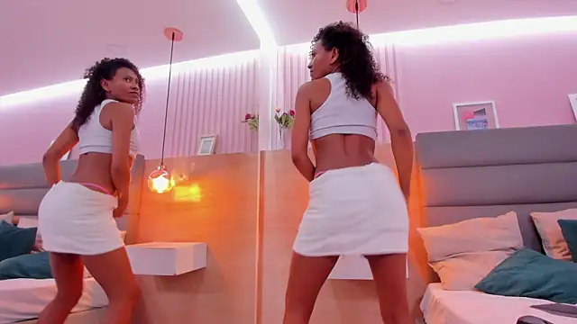 Snapshot of keira_river chatting on December 1, 9:20 pm keira river online show from December 1, 9:20 pm