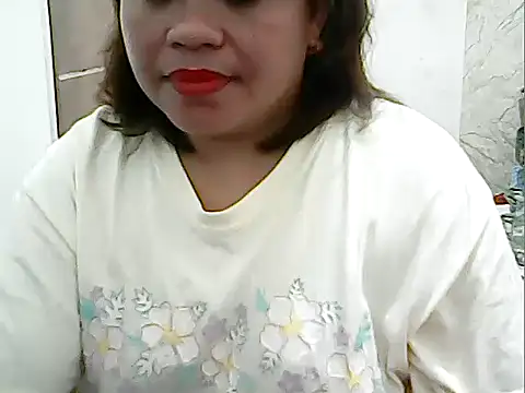 Snapshot of cutechubby chatting on November 25, 10:43 pm cutechubby online show from November 25, 10:43 pm