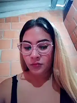 Zoe Glow online show from November 26, 12:17 pm