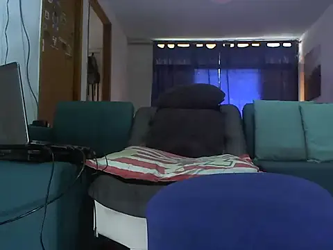 Snapshot of Alphacashmaster777 chatting on November 27, 3:36 pm Alphacashmaster777 online show from November 27, 3:36 pm